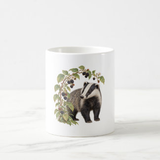 Caneca De Café Texugo Ao Lado De Silvados De Amora-Preta
