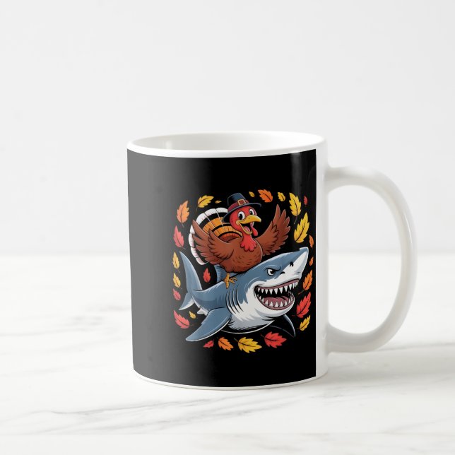 Caneca De Café Thanksgiving Turkey Riding Shark Funny Autumn Boys (Direita)