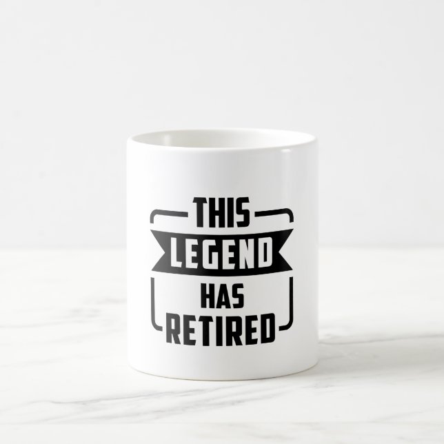 Caneca De Café the legend has retired T-Shirt (Centro)
