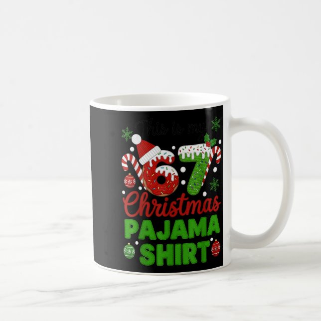 Caneca De Café This Is My 67 Christmas Pajama Shirt Funny Six Sev (Direita)