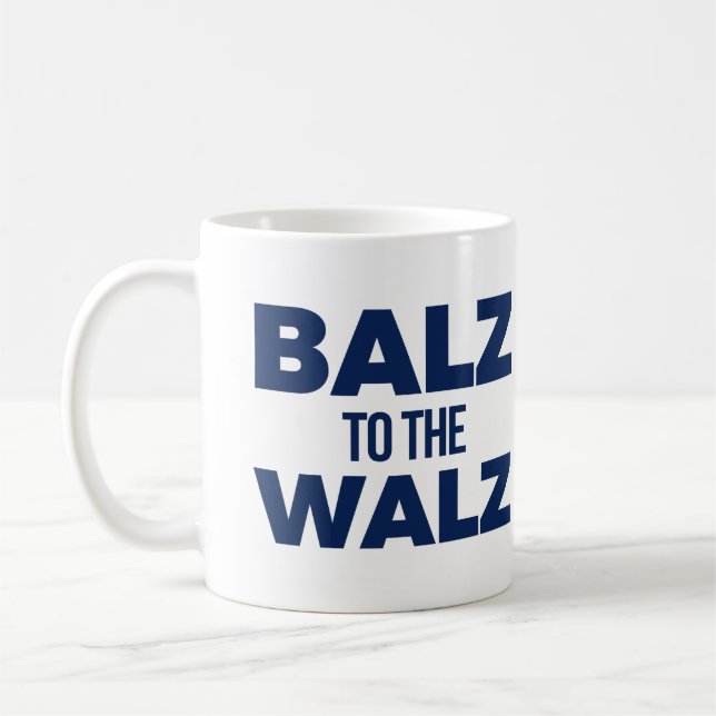 Caneca De Café Tim Walz Fan Club (Esquerda)