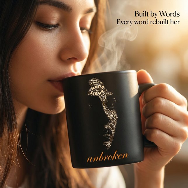Caneca De Café Tipografia Mulher Inquebrantável (Criador carregado)
