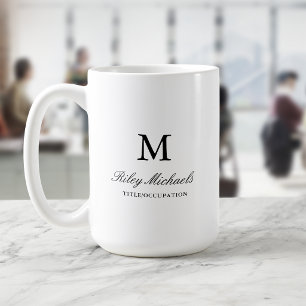 Caneca De Café Título de Monograma Simples Preto Elegante