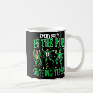 Caneca De Café Todos Na Pub Ficando Engraçados