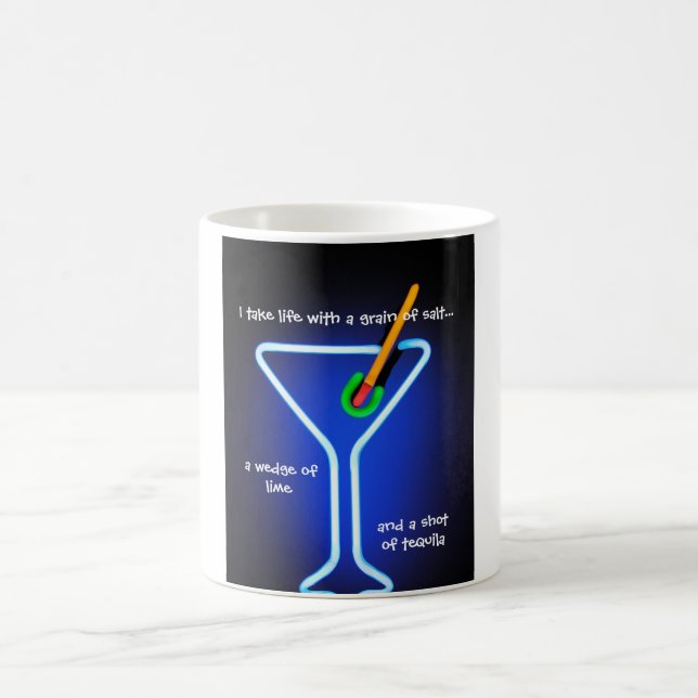 Caneca De Café Tome a vida com uma grão de sal (Centro)