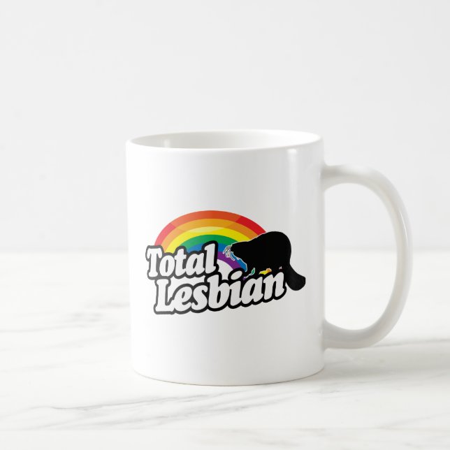 Caneca De Café TOTAL LESBIANA CASTOR -.png (Direita)