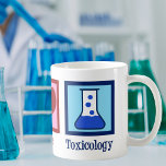 Caneca De Café Toxicologia do Peace Love<br><div class="desc">Toxicologia do Amor pela Paz. Um presente toxicólogo legal para um cientista que trabalha em um laboratório como especialista em veneno e envenenamento. Apoie os pesquisadores de toxicidade com este design fofo!</div>