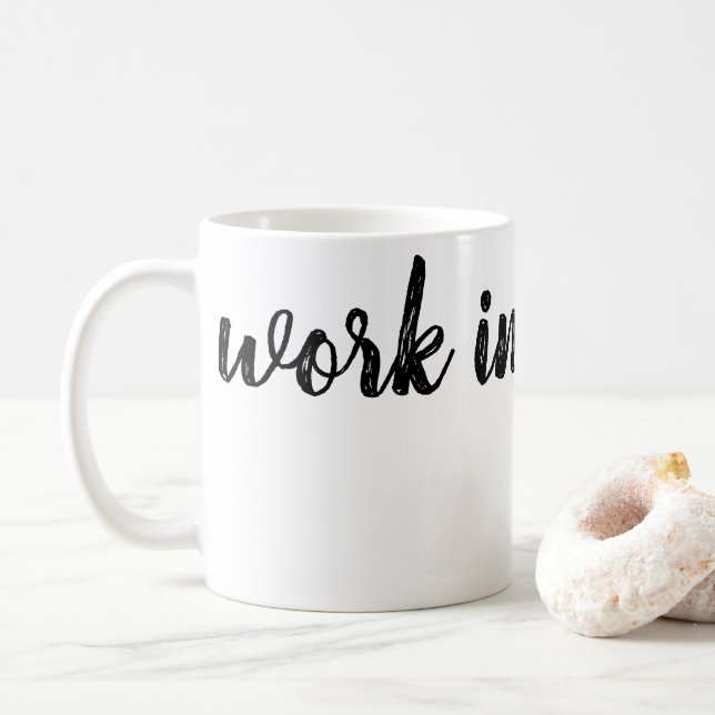 Caneca De Café trabalho em curso (Com Donut)