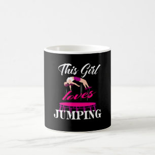 Caneca De Café Trampolines Oferecem Ideia Mulheres Saltando Malha