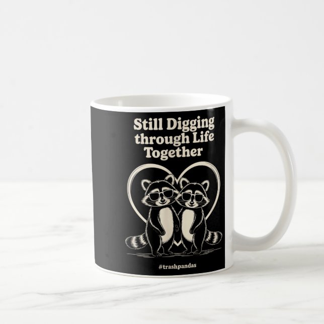 Caneca De Café Trashpandas Ainda Cavando Juntos Através da Vida C (Direita)