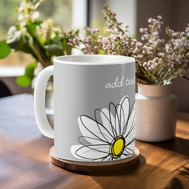 Caneca De Café Trendy Daisy com cinza e amarelo (Mug template with a place for a name - whimsical daisy)