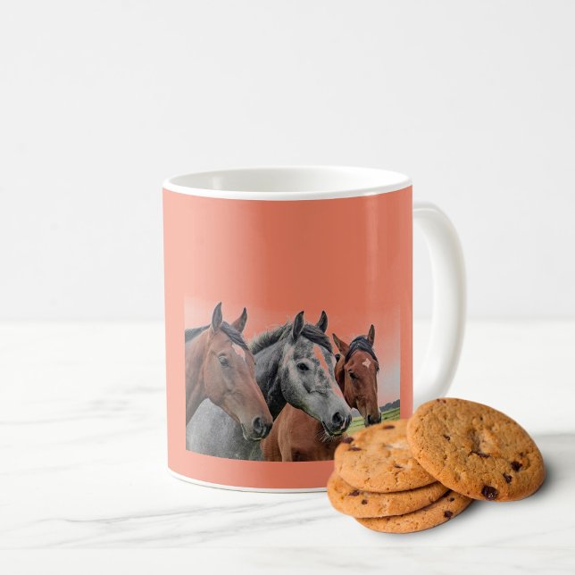 Caneca De Café Três Cabeças de Cavalo (Criador carregado)