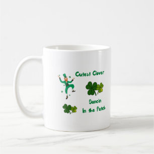 Caneca De Café Trevo Mais Fofo Dançando no Campo