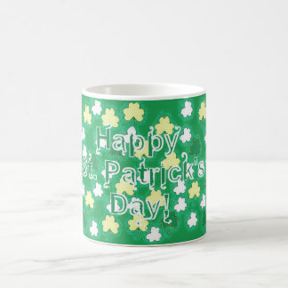 Caneca De Café Trevos no dia de St Patrick