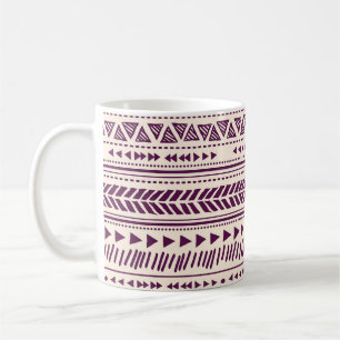 Caneca De Café Tribal étnico: padrão geométrico sem costura.