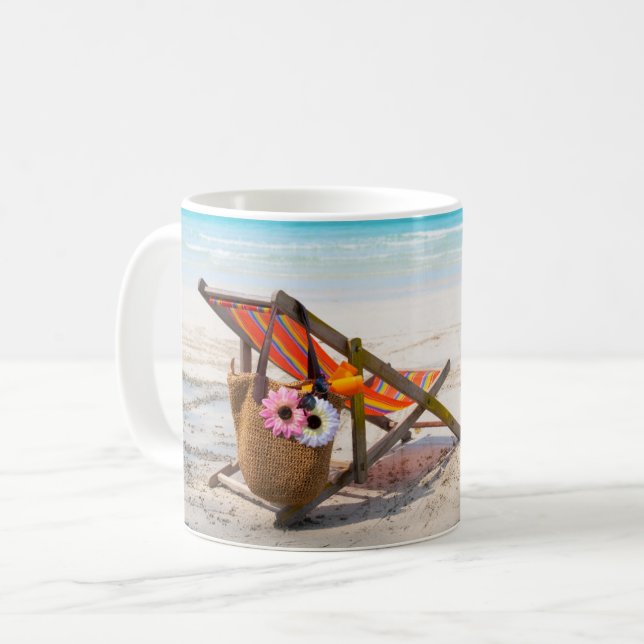 Caneca De Café Tropical Beaches | Beach Chair on Sand (Frente Esquerda)