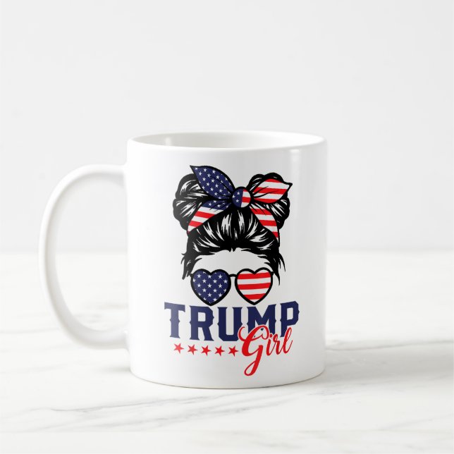 Caneca De Café Trump Girl Messy Bun Trump 2024 Eleição (Esquerda)