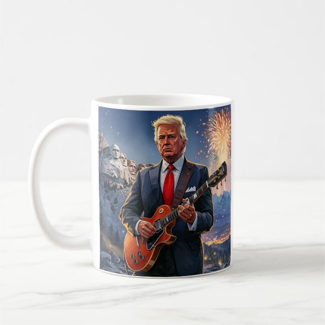 Caneca De Café Trump Tocando Violão Elétrico Monte Rushmore MAGA (Esquerda)