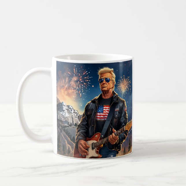 Caneca De Café Trump Tocando Violão Elétrico Monte Rushmore MAGA (Esquerda)