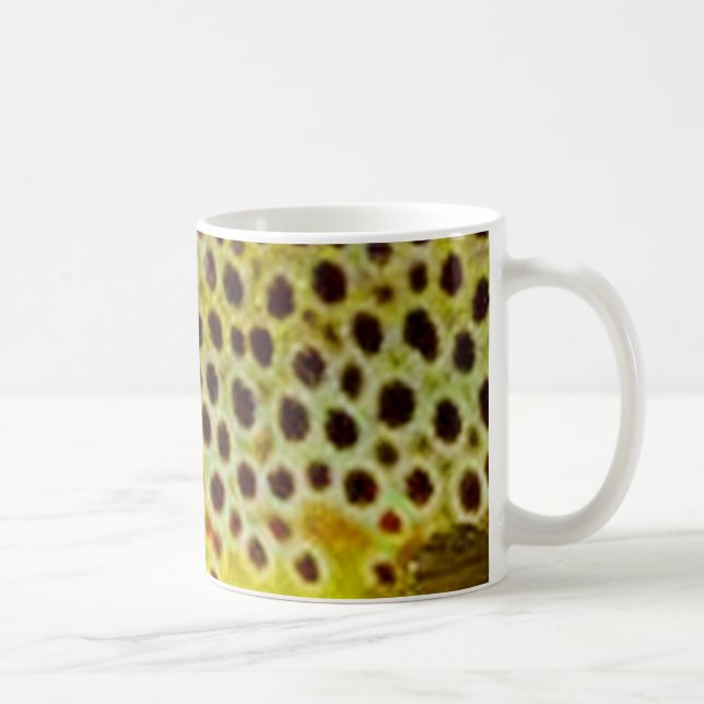 Caneca De Café Truta de Brown por PatternWear© (Direita)