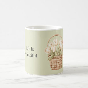 Caneca De Café Tulipas Brancas numa Cesta