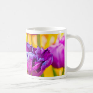 Caneca De Café Tulipas Enfeitiçantes Rosa Escuro