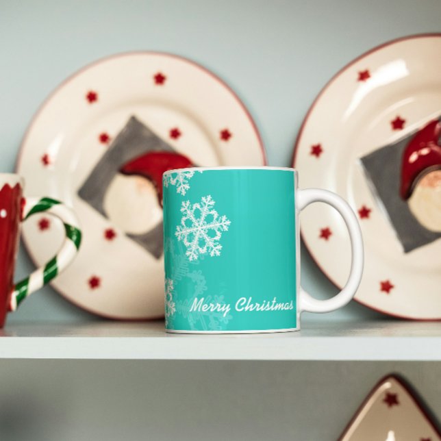 Caneca De Café Turquesa branca e flocos de neve de Natal brancos (Criador carregado)