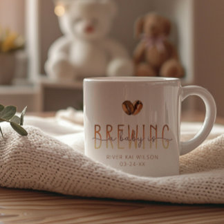 Caneca De Café Um Bebê Está Fazendo Chá de fraldas De Café