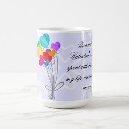 Caneca De Café Um buquê de balões de papel em forma de coração