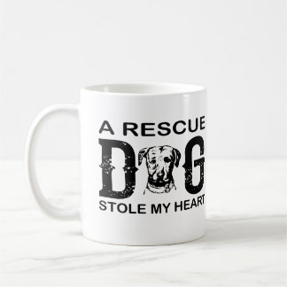 Caneca De Café Um cão de resgate rouba meu coração Design de aman