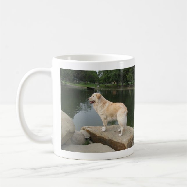 Caneca De Café Um Cão Em Um Lago (Esquerda)