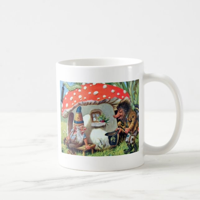 Caneca De Café Um Gnomo vivendo em uma plantação de cogumelos (Direita)