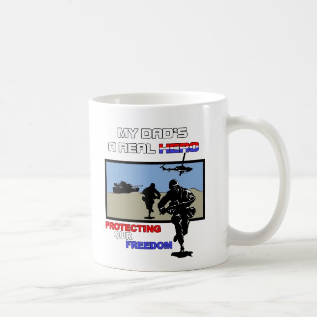 Caneca De Café Um herói real - forças armadas (Direita)