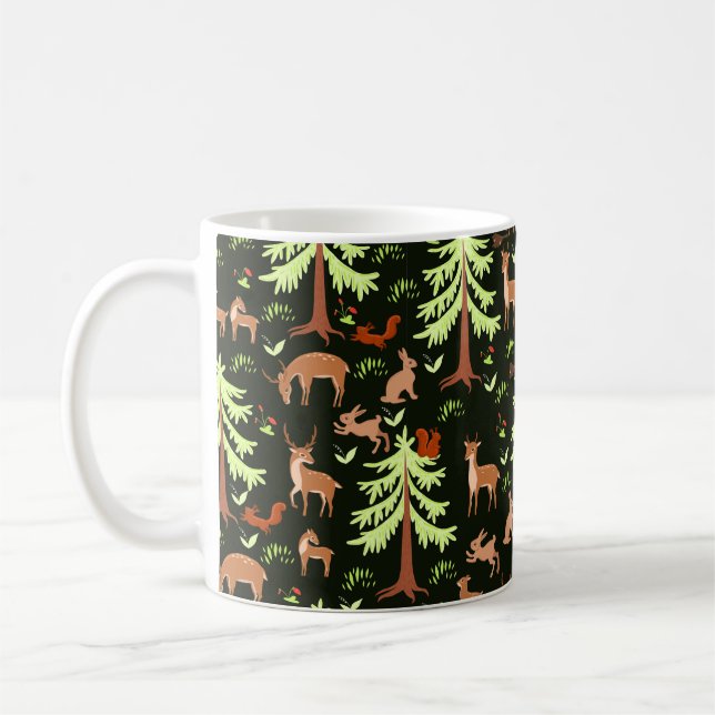 Caneca De Café Um padrão perfeito com veados na floresta. (Esquerda)