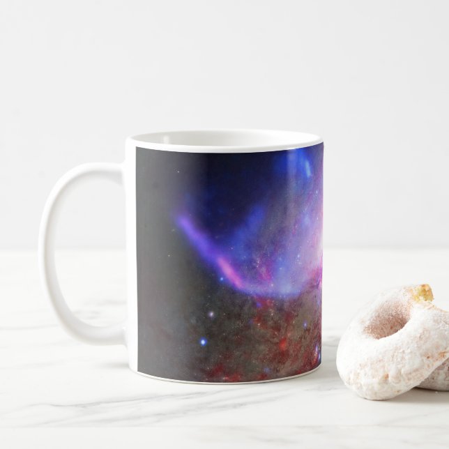 Caneca De Café Um Show De Luz Galáctica Na Galáxia Espiral Ngc 42 (Com Donut)
