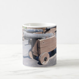 Caneca De Café Uma Coleção de Canhões