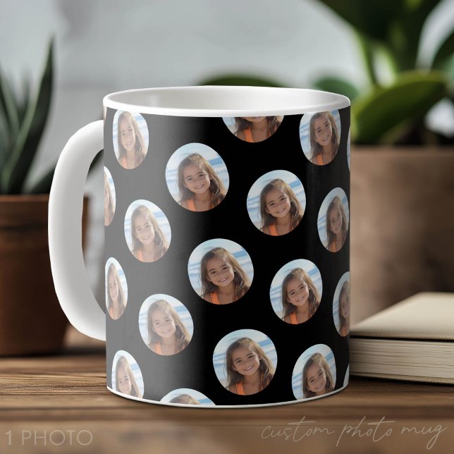 Caneca De Café Uma foto circular com preto (Custom Photo Mug - Makes a Fun Photo Pattern)