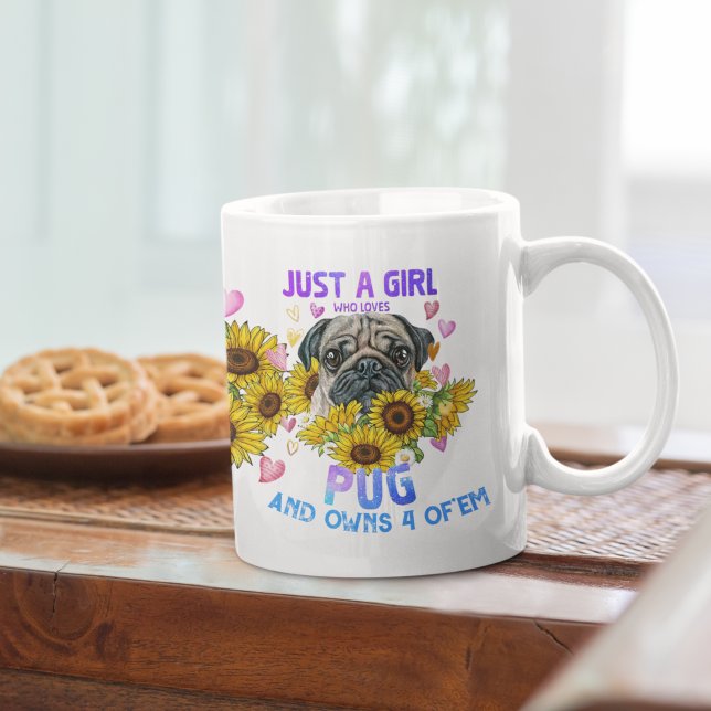 Caneca De Café Uma Menina Que Adora Pug Sunflower Dog Lover (Criador carregado)