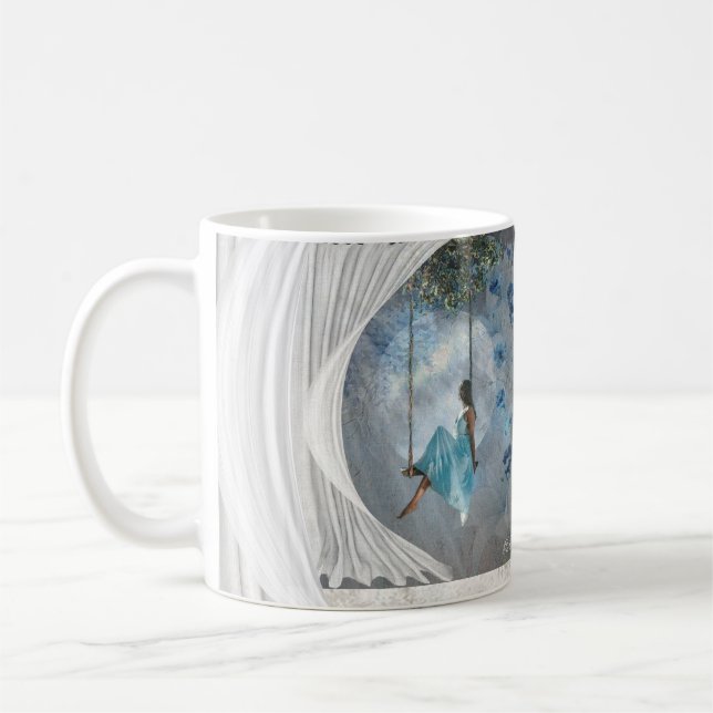 Caneca De Café Uma mulher com um vestido azul num balanço (Esquerda)