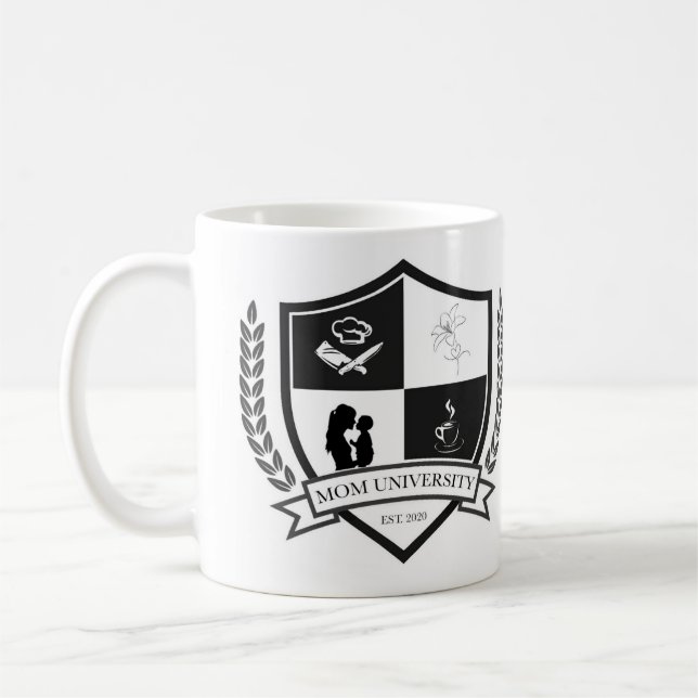 Caneca De Café Universidade de Mãe EST. 2020 (Esquerda)