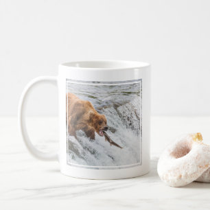 Caneca De Café Urso Pardo Pega Salmão Vermelho