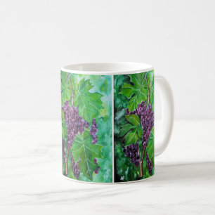 Caneca De Café Uvas Vermelhas em uma Videira de Agosto por Alfred