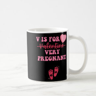 Caneca De Café V É Para Anúncio De Gravidez No Dia Dos Namorados
