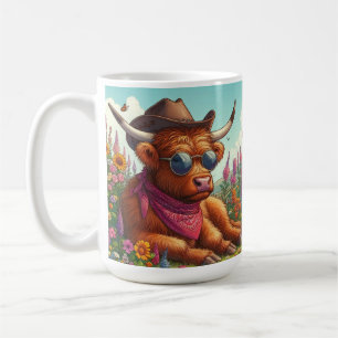 Caneca De Café Vaca das Terras Altas usando óculos de sol e chapé