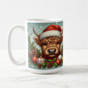 Caneca De Café Vaca em chapéu de Papai Noel cercada por enfeites 