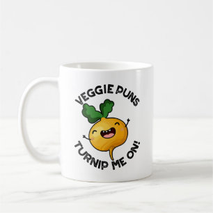 Caneca De Café Veggie Puns Me Nadando Com Um Engraçado Vegetal