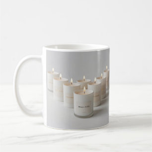 Caneca De Café Velas brancas minimalistas com chamas minúsculas