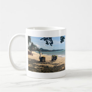 Caneca De Café Vendas na Praia da Ilha de Samui