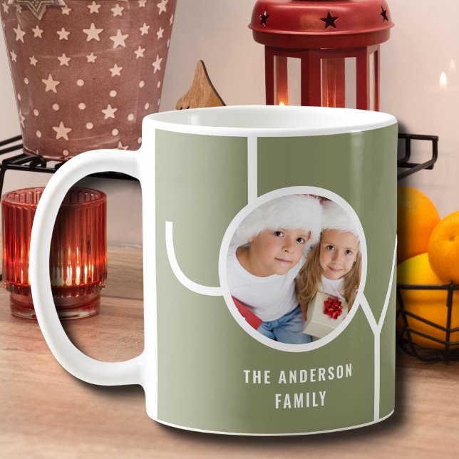 Caneca De Café Verde de Natal de Férias da Família Personalizada (Criador carregado)