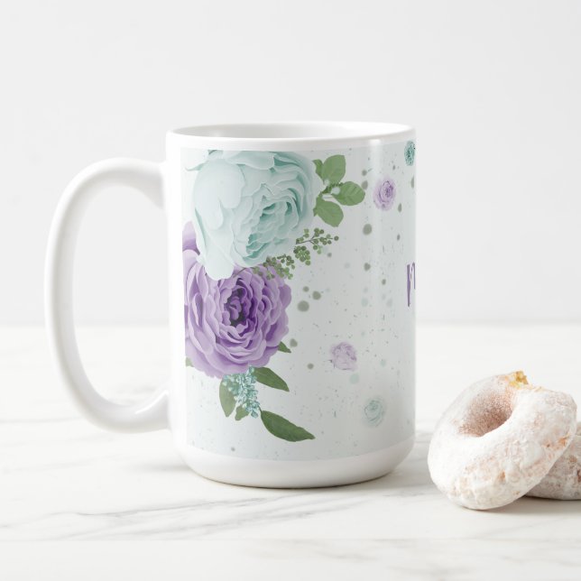 Caneca De Café verde roxo romântico flores azuis (Com Donut)